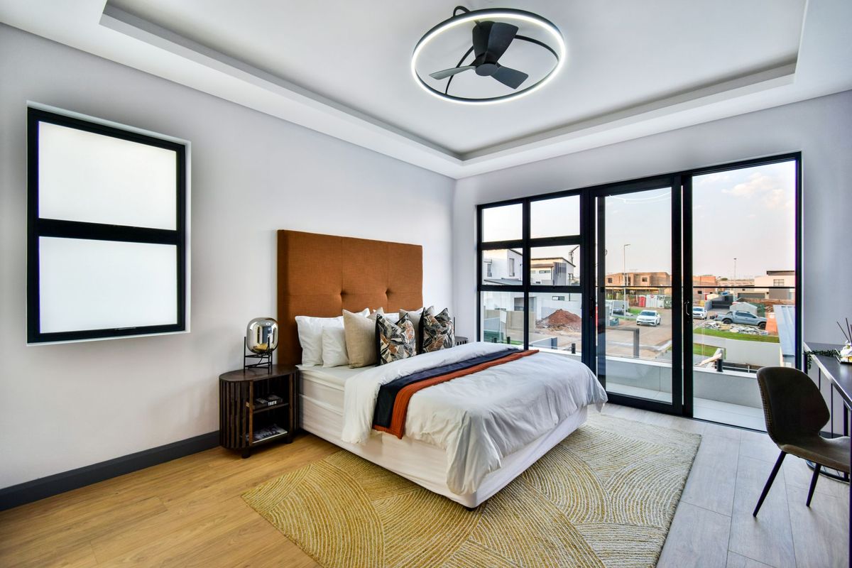 Elegant Family Living with Seamless Indoor-Outdoor Flow - Photo 3