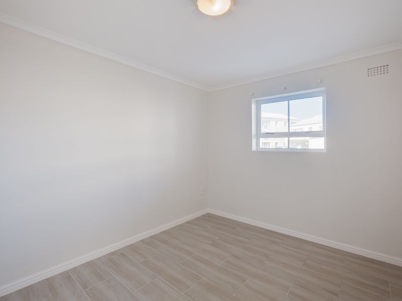 Newly renovated ground floor apartment - Photo 6