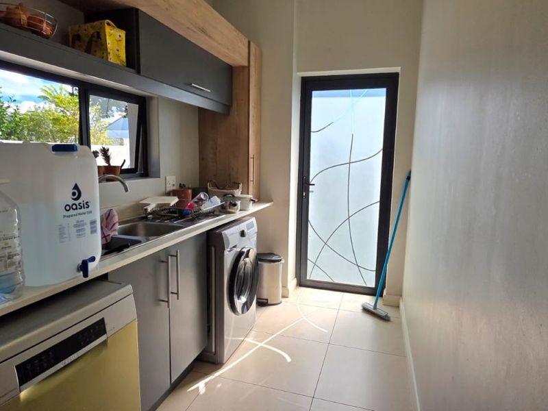 Spacious 5 Bedroom Double-Storey Home with Great Potential - Photo 10