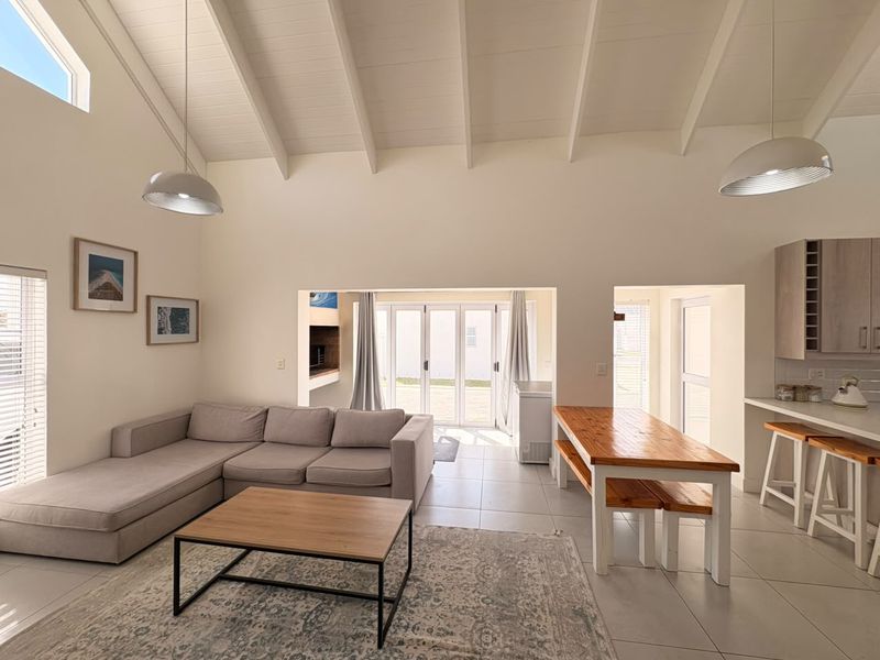 A Little Less Maintenance. A Lot More Langebaan Living. - Photo 4