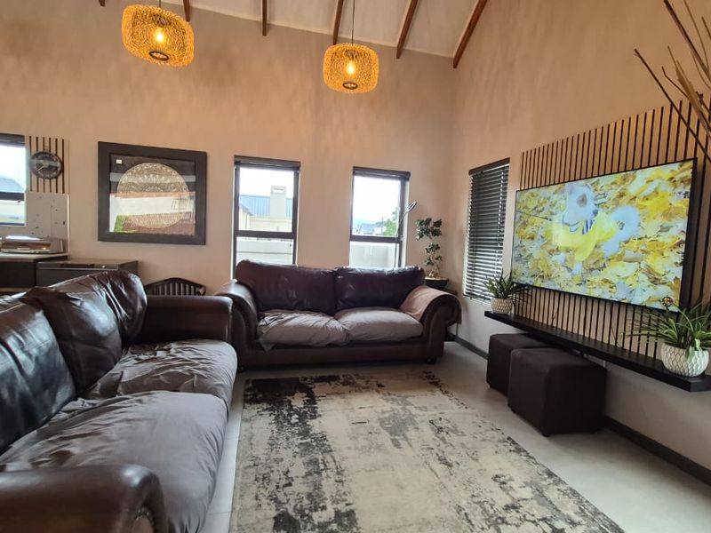 Modern Family Living with Mountain Views, Solar Power and Premium Extras in Altona - Photo 6