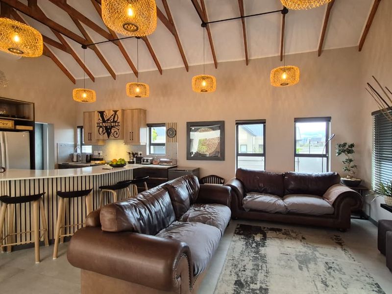 Modern Family Living with Mountain Views, Solar Power and Premium Extras in Altona - Photo 7