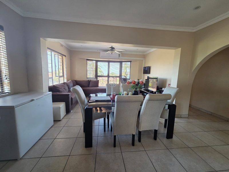 Modern Family Home on Bluff’s Most Sought-After Road - Photo 6