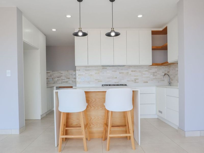 **Luxury Sea View Apartment** - Photo 4
