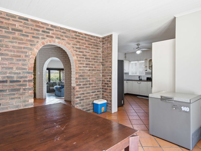 Spacious Family Home with Income-Generating Potential in Scottburgh South - Photo 8