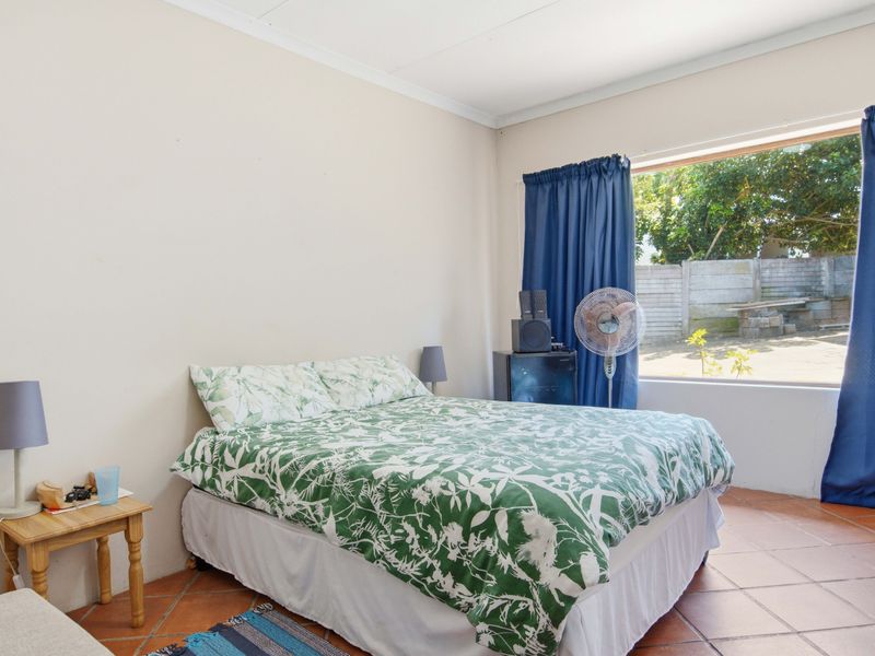 Spacious Family Home with Income-Generating Potential in Scottburgh South - Photo 9