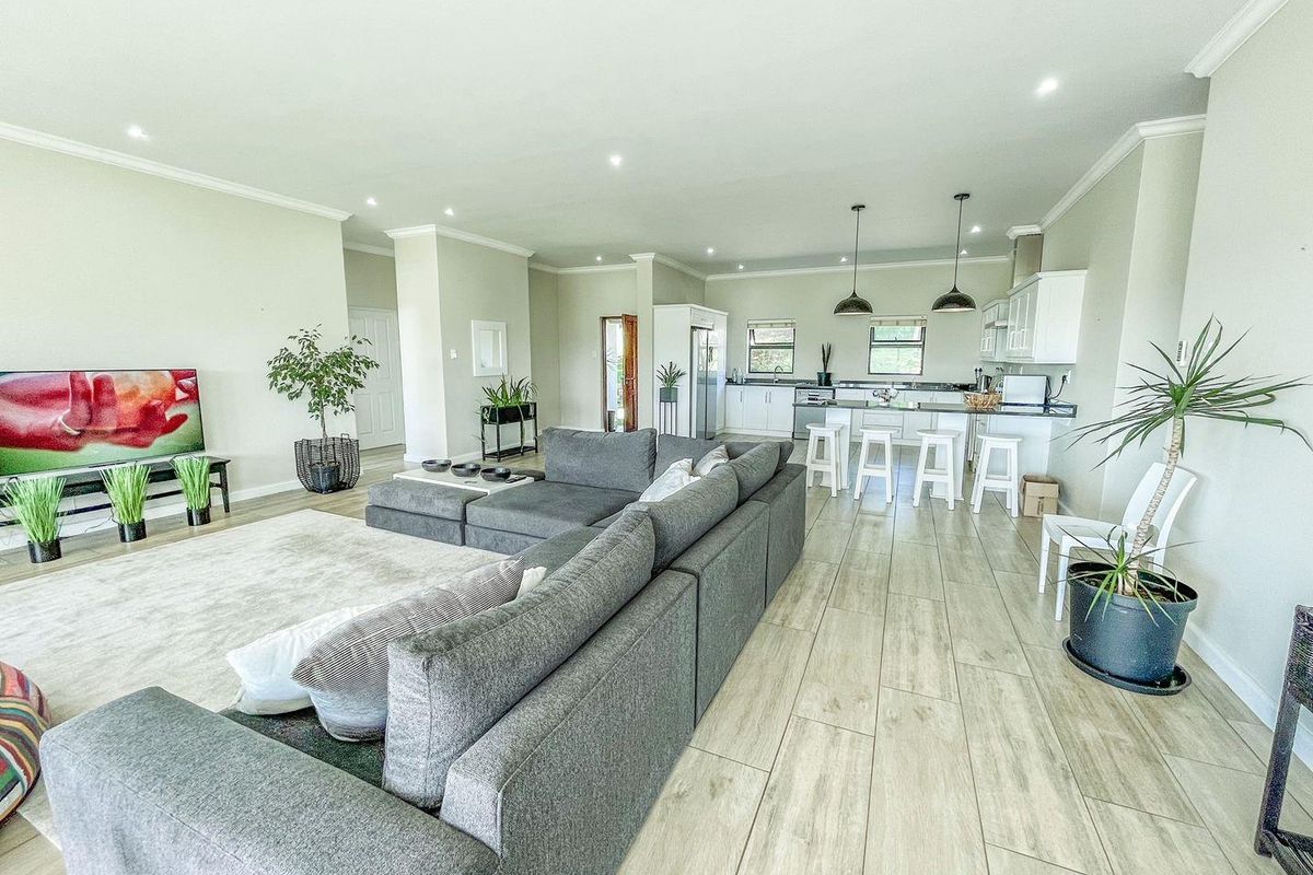 180 Degree Luxury River Views - Photo 5