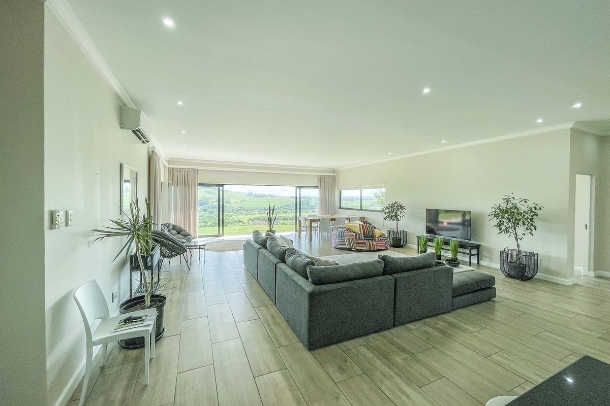 180 Degree Luxury River Views - Photo 2