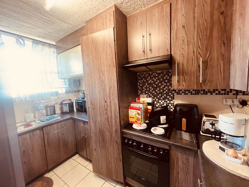 Comfort Meets Effortless Living - Photo 6