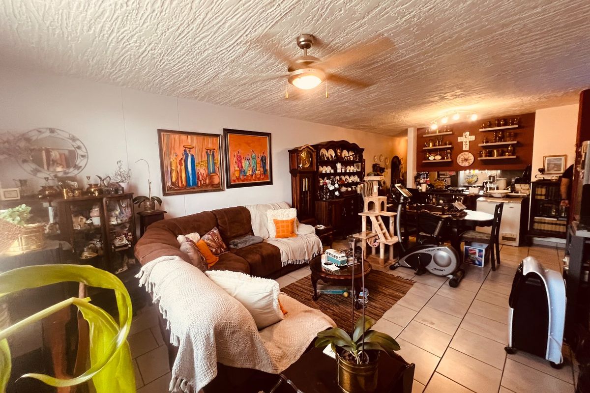 Comfort Meets Effortless Living - Photo 5