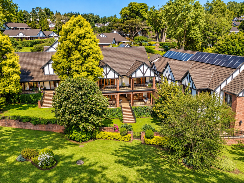 Stunner Home with Golf Course Views - Photo 2