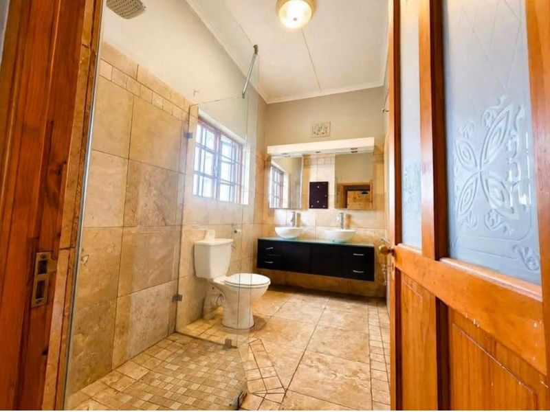 Exclusive 1899 Heritage Property | 3-in-1 Opportunity | Residential & Business Potential - Photo 6