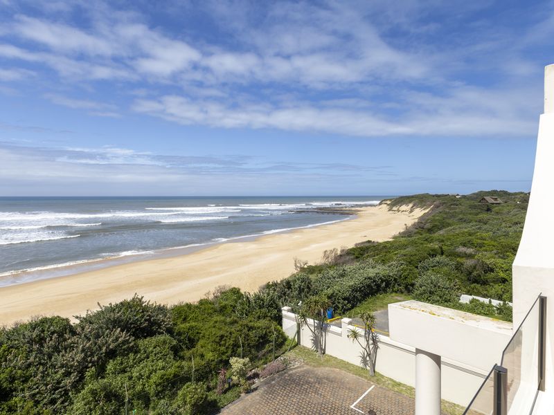 Magnificent Beachfront Penthouse with Breathtaking Sea Views for Sale in Port Afred - Photo 6
