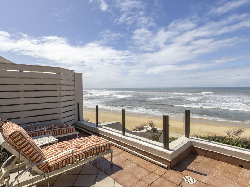 Magnificent Beachfront Penthouse with Breathtaking Sea Views for Sale in Port Afred - Photo 4