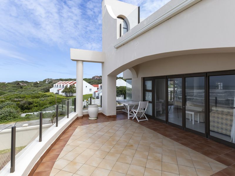 Three Bedroom Apartment for Sale in Port Alfred - Photo 3