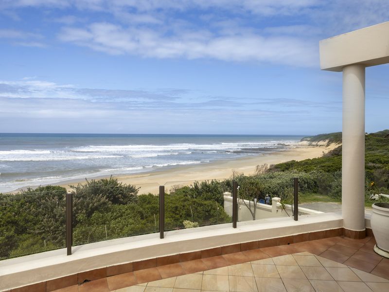 Three Bedroom Apartment for Sale in Port Alfred - Photo 2