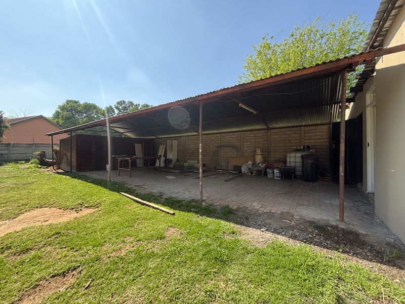 Versatile Smallholding with Multiple Dwellings - Photo 8