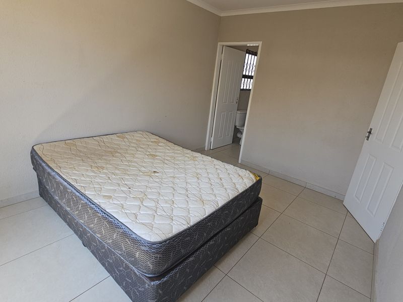 Brand-New 3-Bedroom Home – Modern and Convenient Living - Photo 10