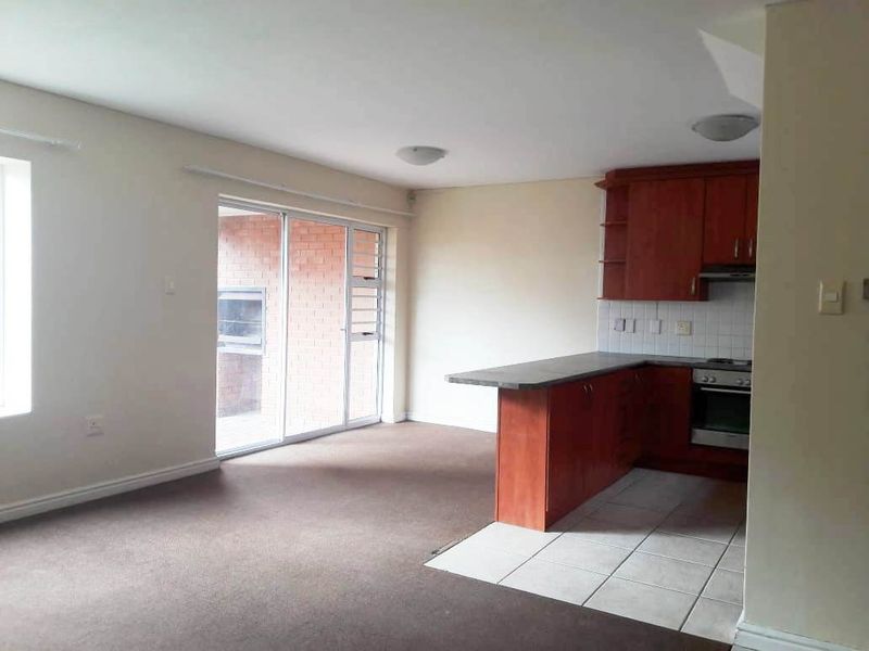 LORRAINE 2 BED 2 BATH TOWNHOUSE WITH SINGLE GARAGE FOR RENT - Photo 2