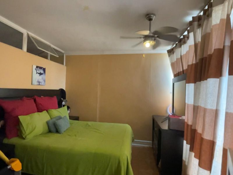 THIS SPACIOUS TWO BEDROOM APARTMENT AVAILABLE ON THE NEAT SIDE OF SUNNYSIDE! - Photo 6