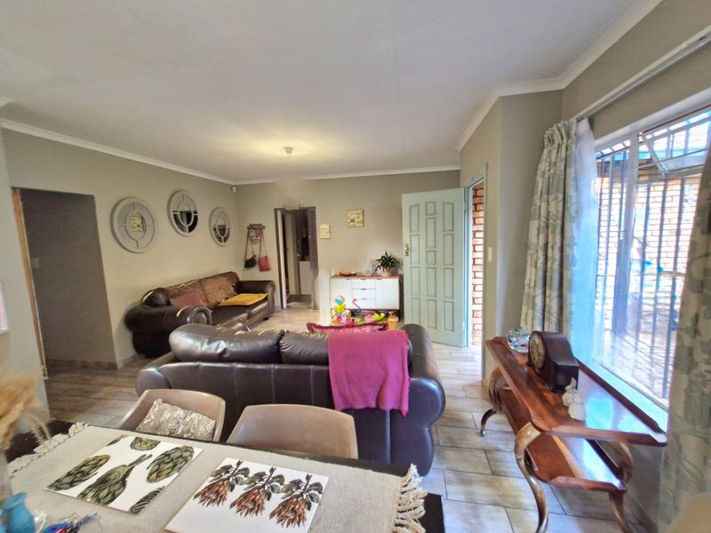 Modern Family Living in Sought-After Montana Park - Photo 7