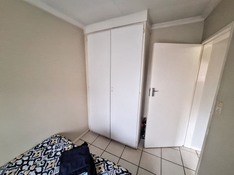 Cozy and Secure 2-Bedroom Retreat in The Orchards, Akasia - Photo 5