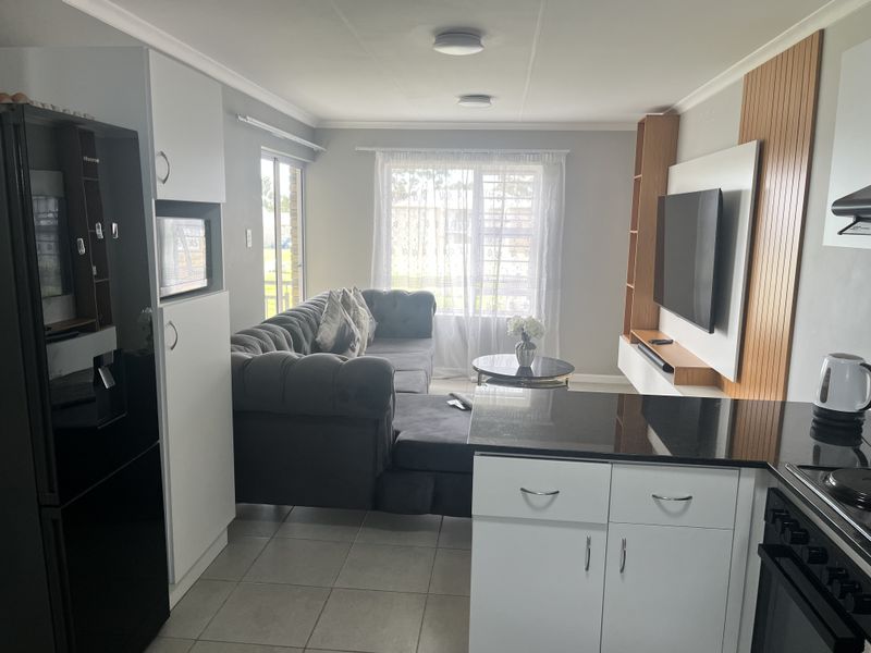 Charming 2 bedroom apartment - Photo 3
