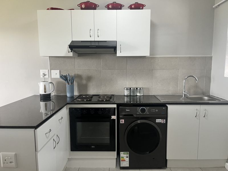 Charming 2 bedroom apartment - Photo 2