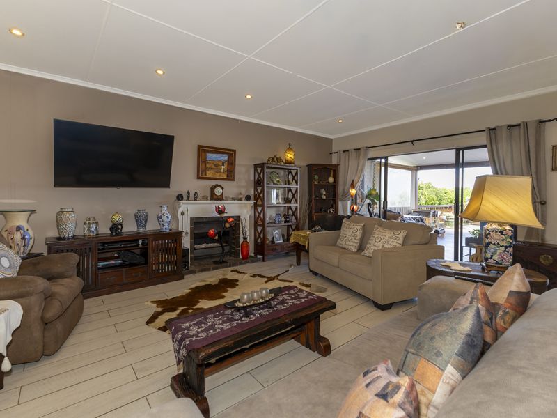 Love the Views, Live the Coastal Lifestyle – Port Alfred - Photo 9