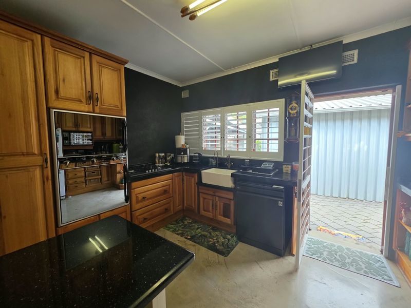 Investment Opportunity with Multiple Income Streams - Photo 2