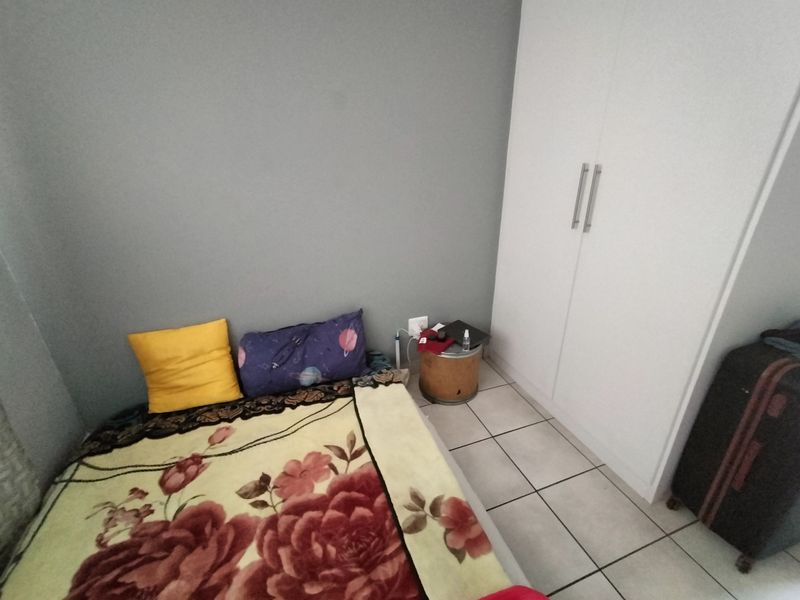 "Spacious apartment in Pretoria North, Pretoria - perfect for first-time buyers. - Photo 10