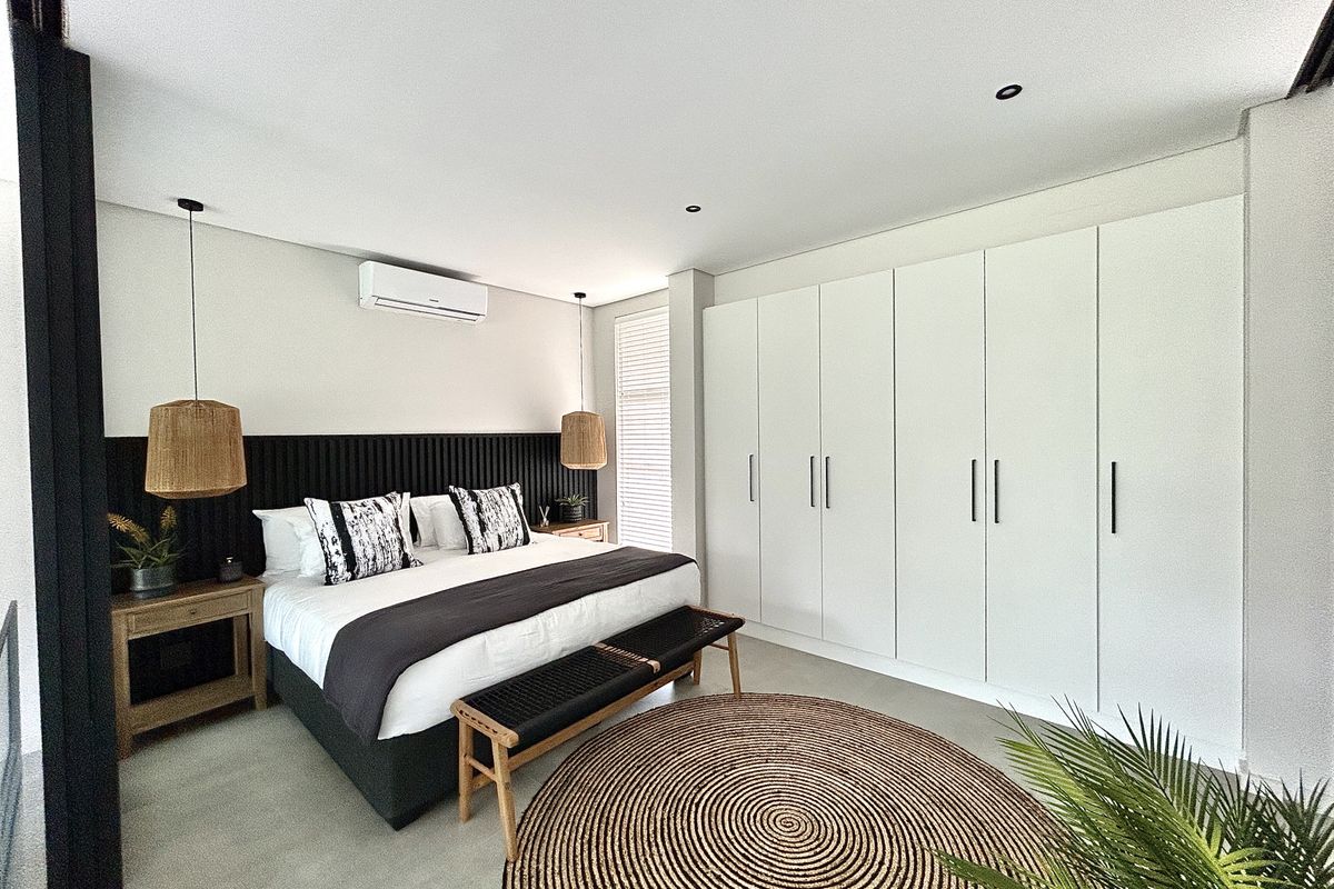 **Exquisite Apartment, Private Covered Balcony, Luxury Resort living.** - Photo 4