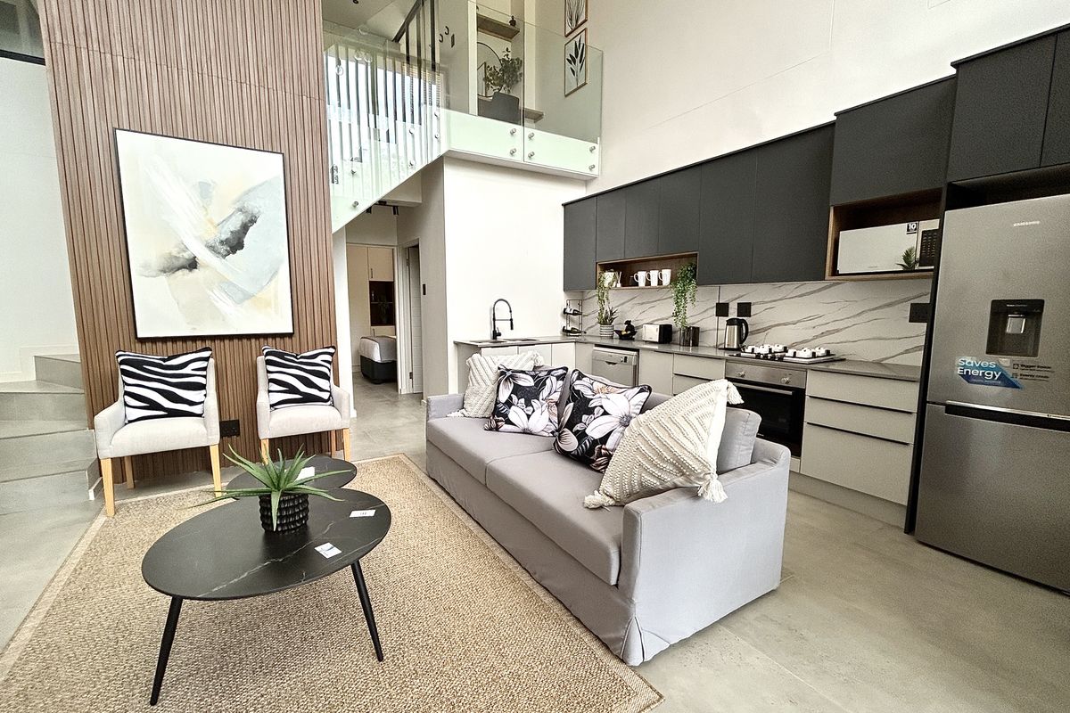 **Exquisite Apartment, Private Covered Balcony, Luxury Resort living.** - Photo 3