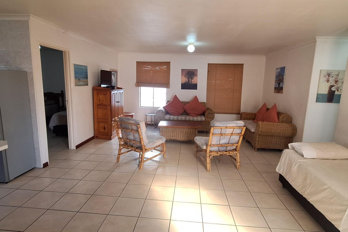 HOLIDAY INVESTMENT IN SKIATHOS, LANGEBAAN - Photo 3