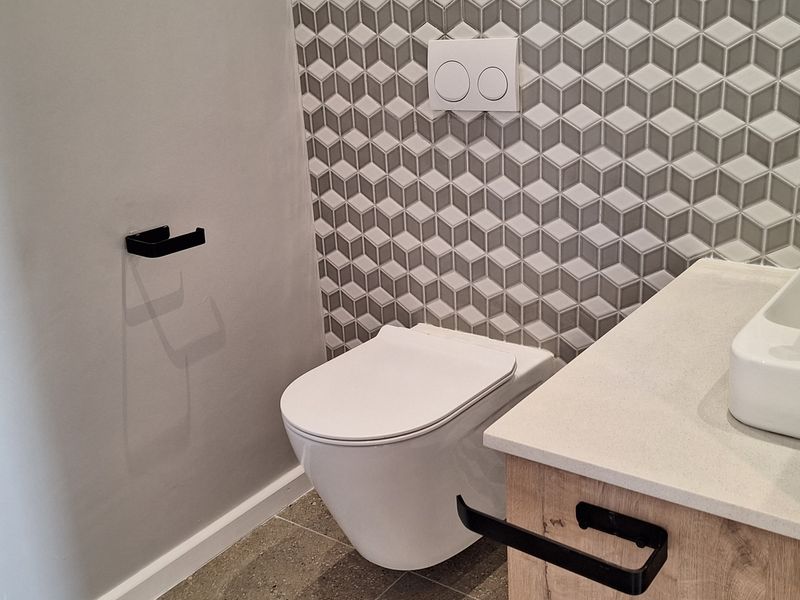 NEW MODERN HOME IN COUNTRY CLUB - Photo 10