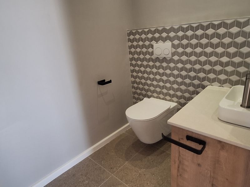 NEW MODERN HOME IN COUNTRY CLUB - Photo 9