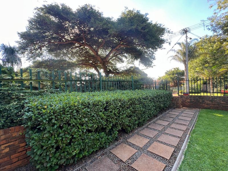 Spacious Double-Storey Family Home in Wonderboom. - Photo 3