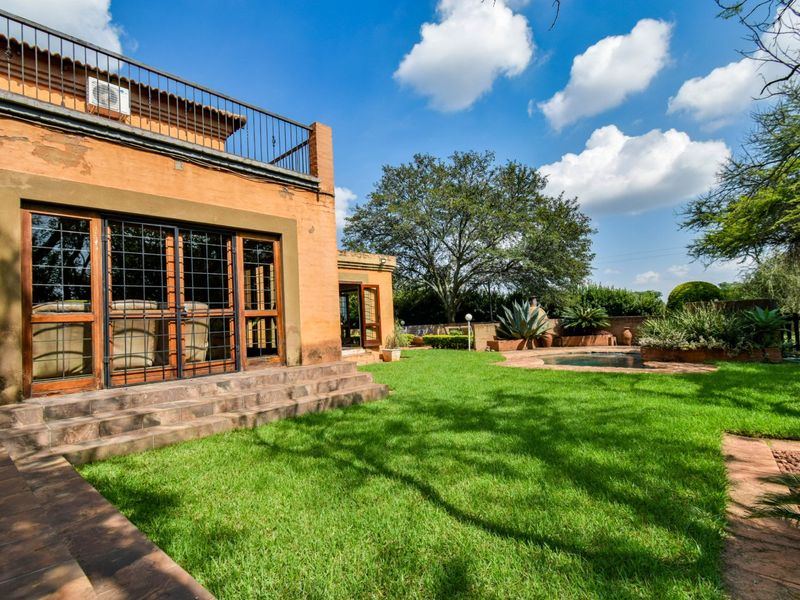 Modern Family Living Meets Peaceful Plot Lifestyle - Photo 9
