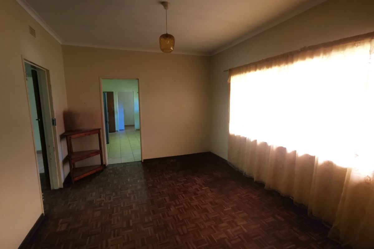 4 Bedroom House To Rent - Photo 3