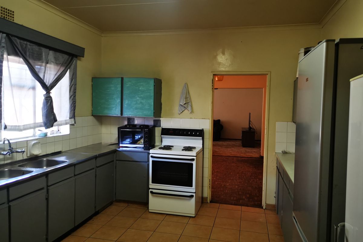 4 Bedroom House To Rent - Photo 5