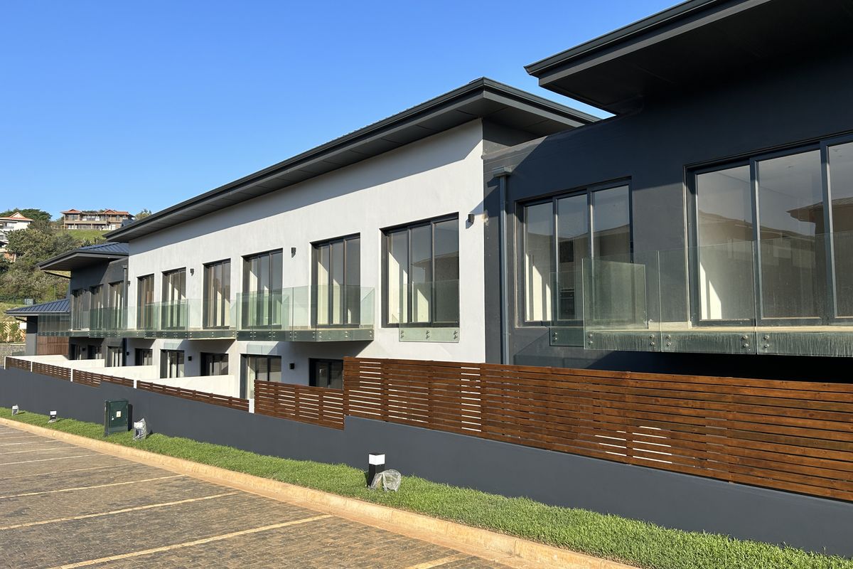 * Lucrative Lock Up & Go Investment Opportunity * - Photo 4