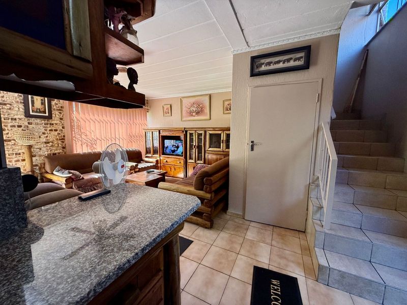 Charming and Move-In Ready Double Story Townhouse - Photo 10