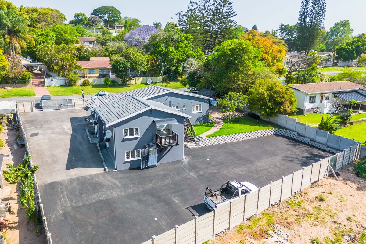 Income-Generating Gem or Expansive Family Haven - Photo 4