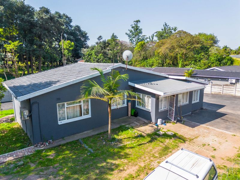 Income-Generating Gem or Expansive Family Haven - Photo 2