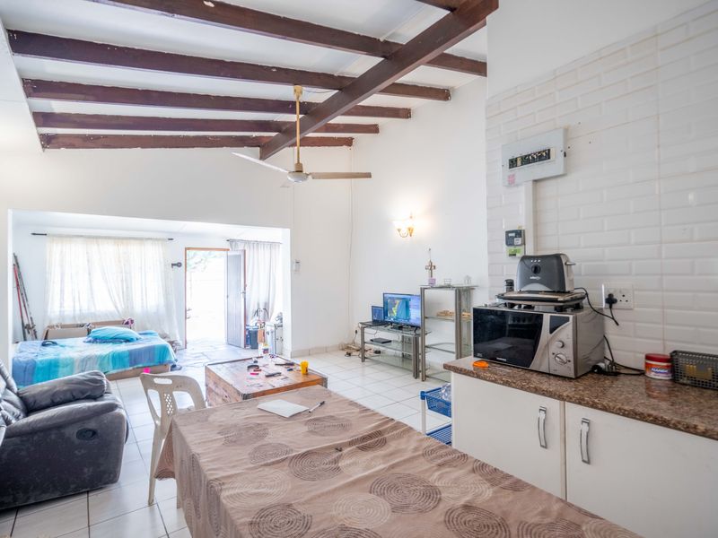 Income-Generating Gem or Expansive Family Haven - Photo 10