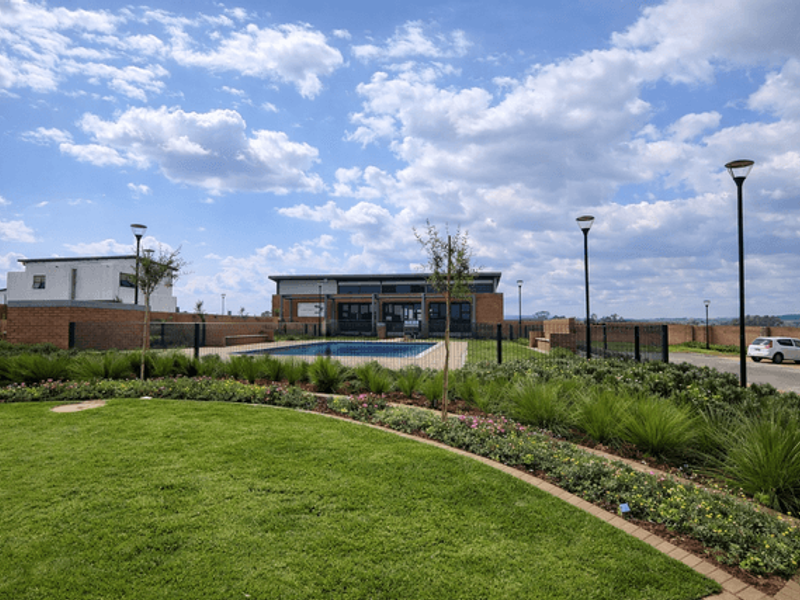 Modern Double-Storey Concept Home in Fountainbrook Estate - Photo 8