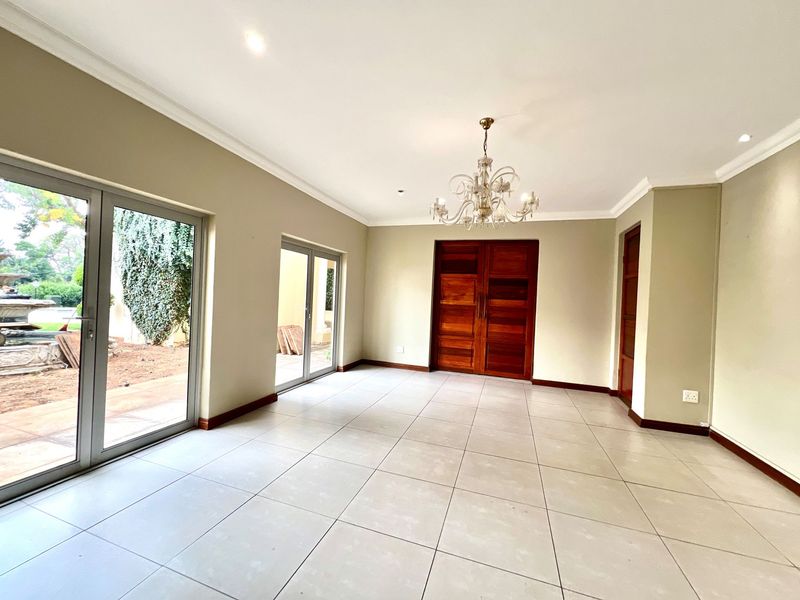 Elegant Family Living in the Heart of Pretoria - Photo 8