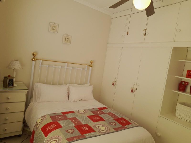 Wesbank Family Home with a Flatlet - Photo 9