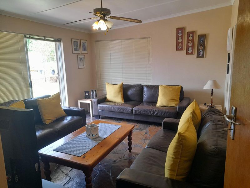 Wesbank Family Home with a Flatlet - Photo 3