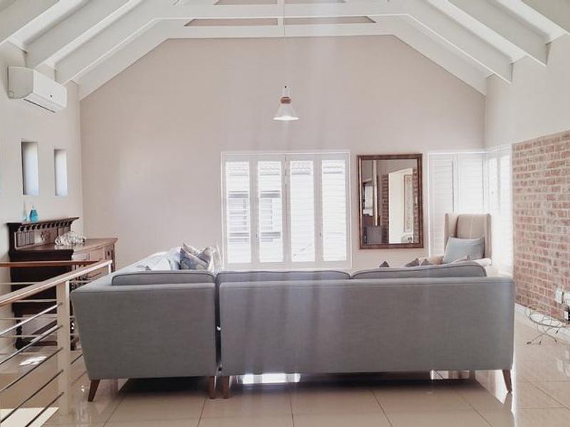 Family home with flatlet in Myburgh Park - Photo 3